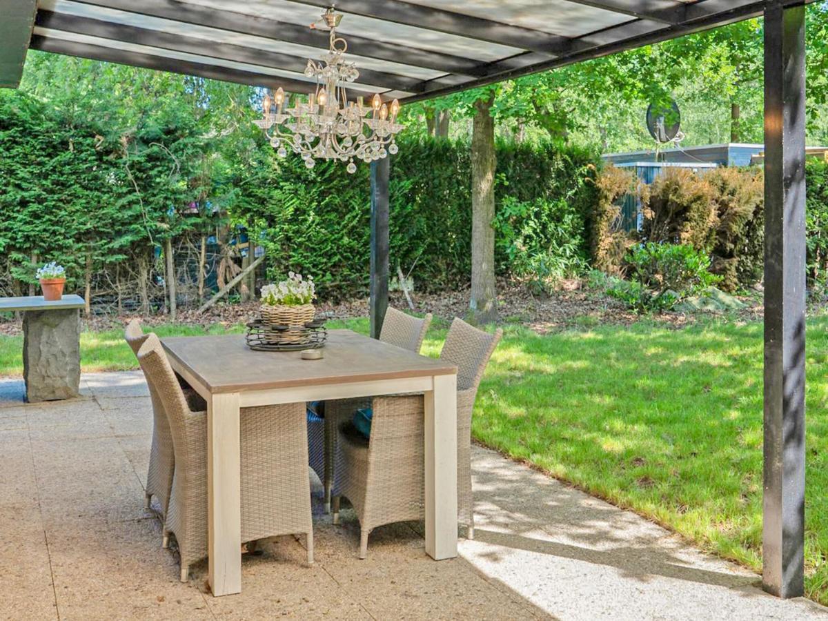 Upscale Bungalow In Lanaken With Private Garden Exteriör bild