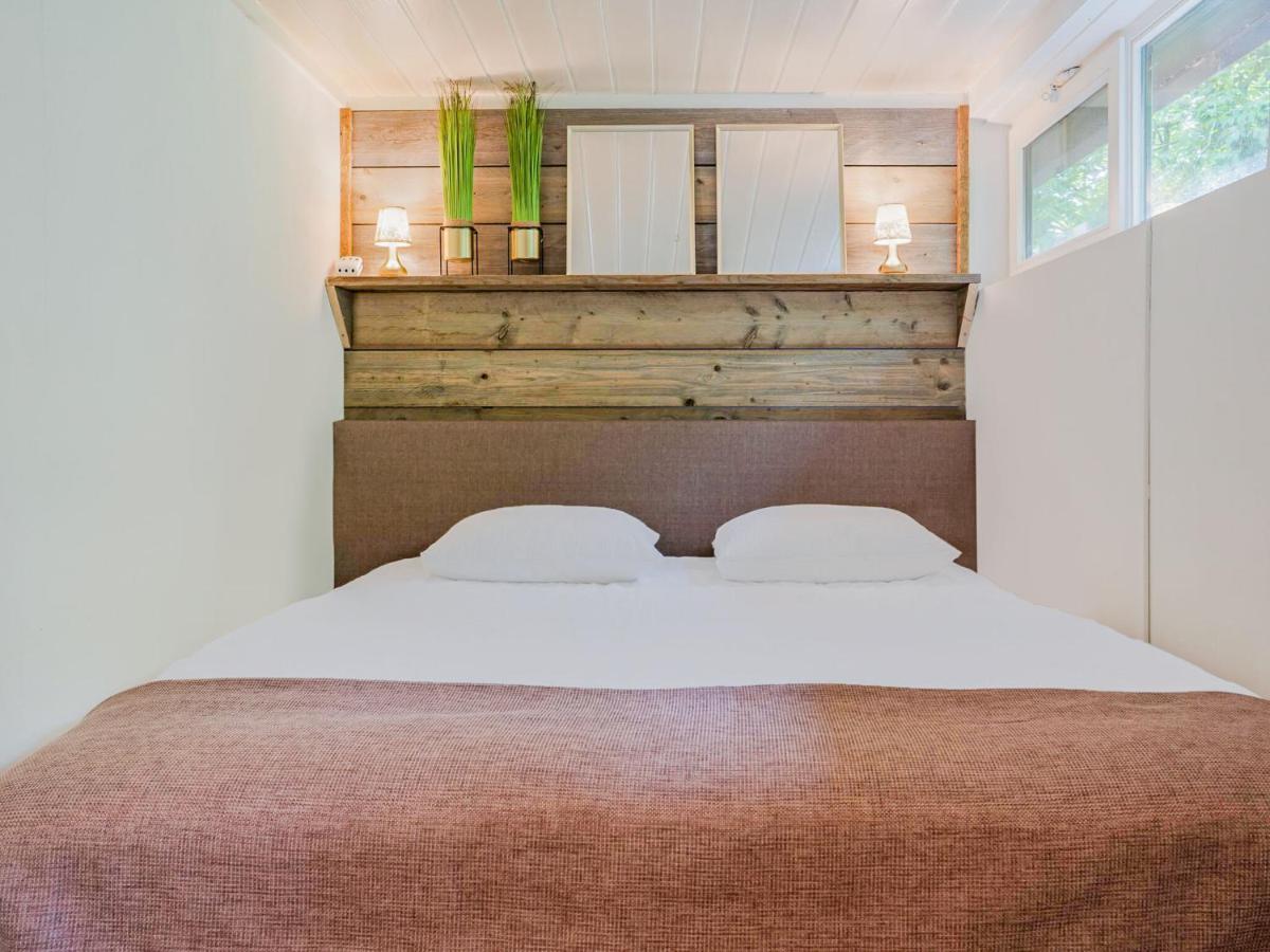 Upscale Bungalow In Lanaken With Private Garden Exteriör bild