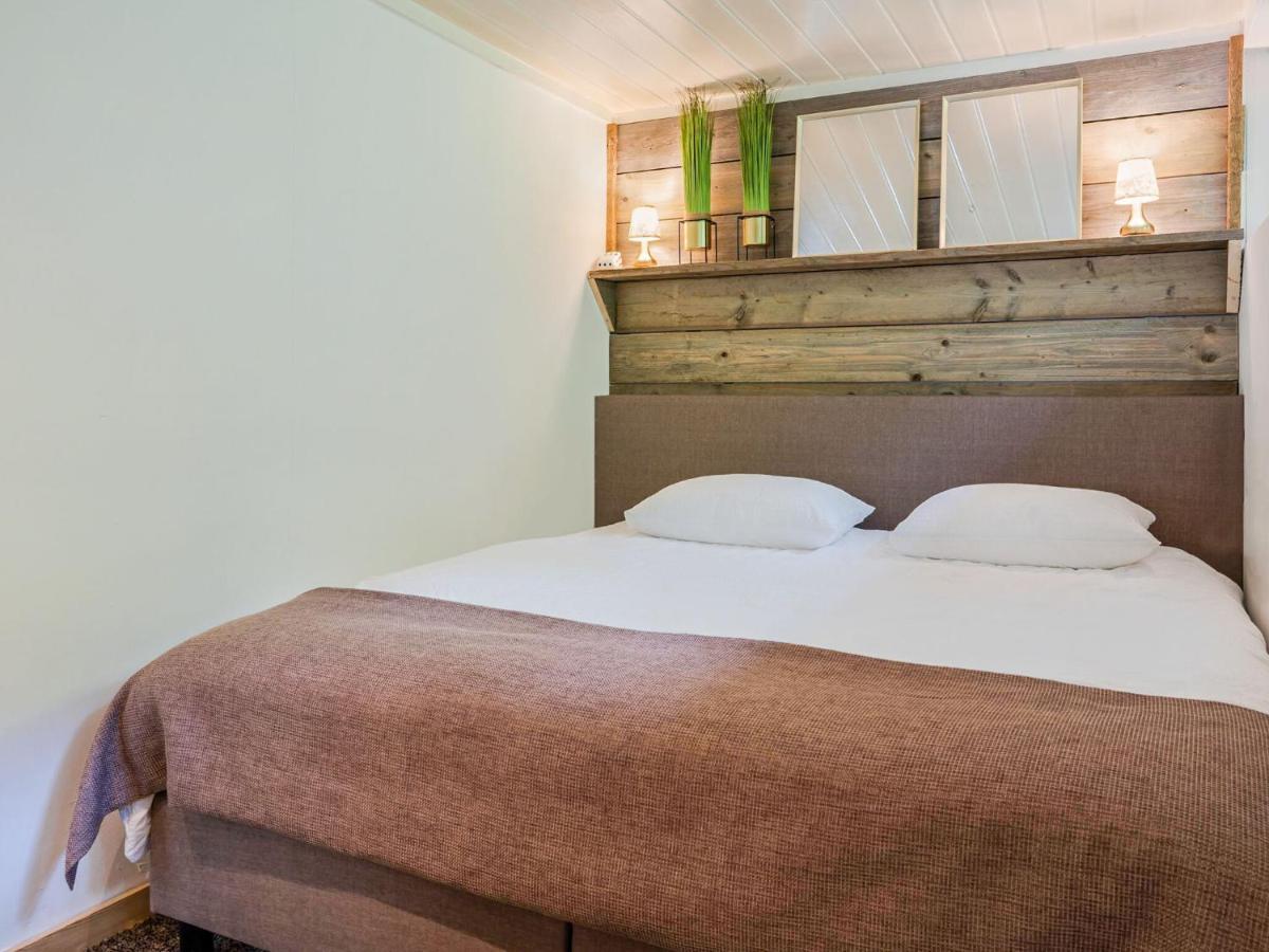 Upscale Bungalow In Lanaken With Private Garden Exteriör bild