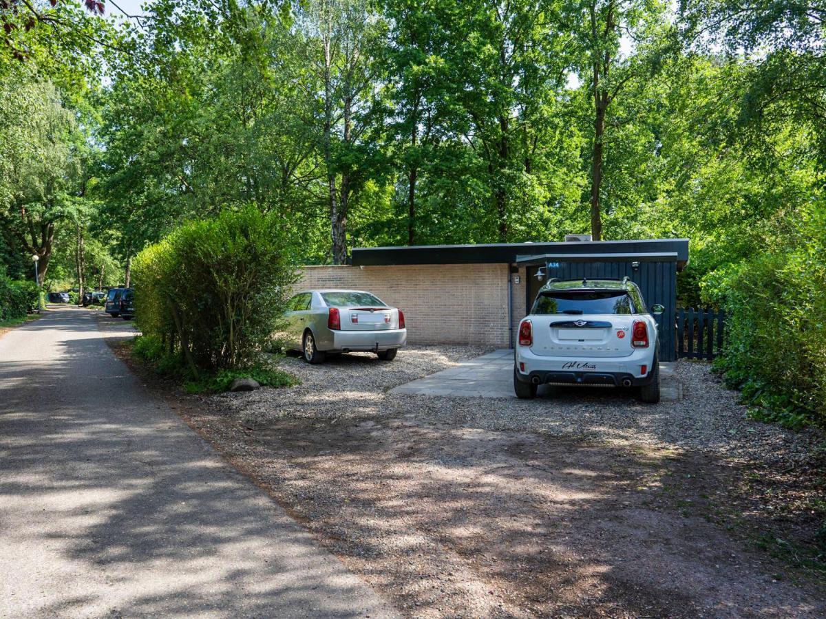 Upscale Bungalow In Lanaken With Private Garden Exteriör bild
