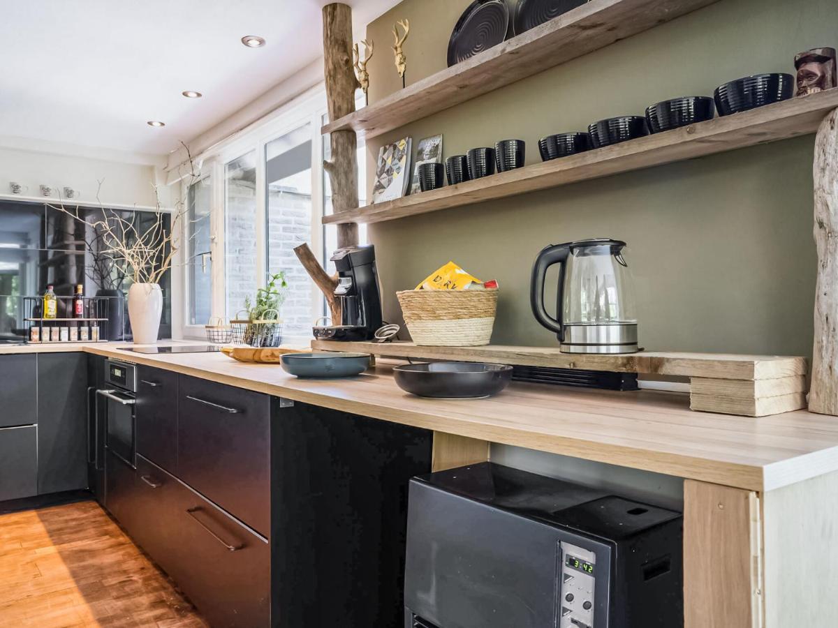 Upscale Bungalow In Lanaken With Private Garden Exteriör bild